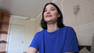 Лучшая подруга не хочет мыть посуду, зато сосет член с заглотом